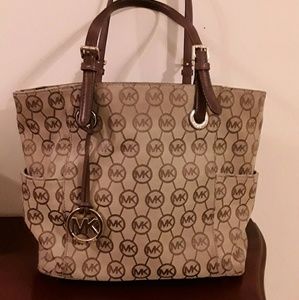 Michael Kors Shoulder Bag